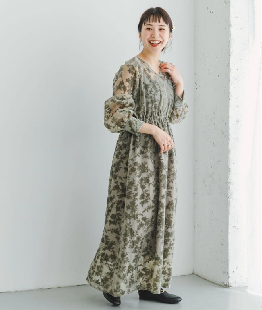 URBANRESEARCH ベロアジャガードVネックワンピース ライトカーキ