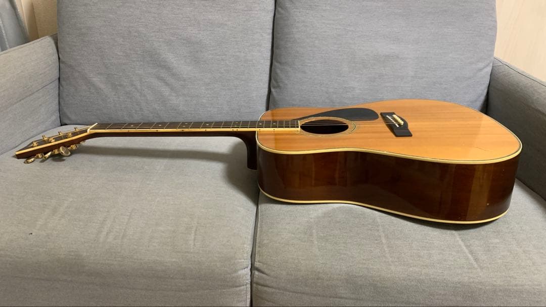 アコースティック・ギター ヤマハFG300D