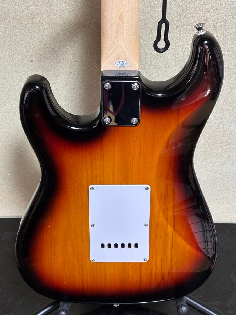 超美品✧*。SELDERエレキギター サンバースト