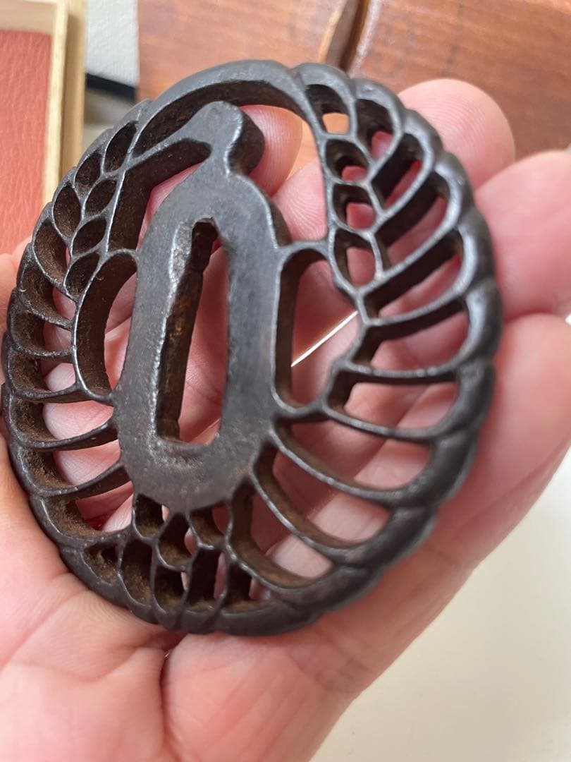 鍔　江戸時代鉄鍔　鶴丸透かし鍔