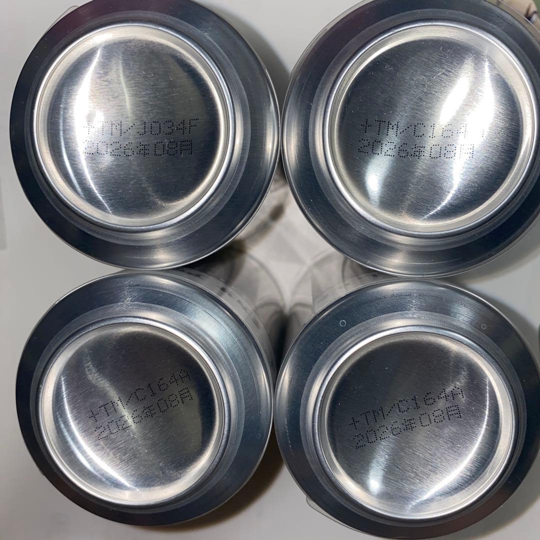 進撃の巨人　ステッカー&ポストカードブック　サントリー　オリジナルラベル缶　紙類