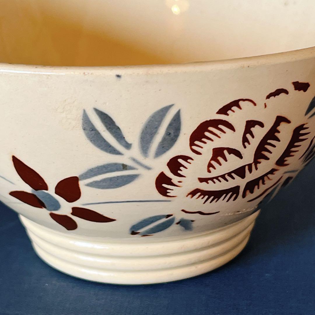 DIGOINサルグミンヌ　シックな花模様のカフェオレボウル