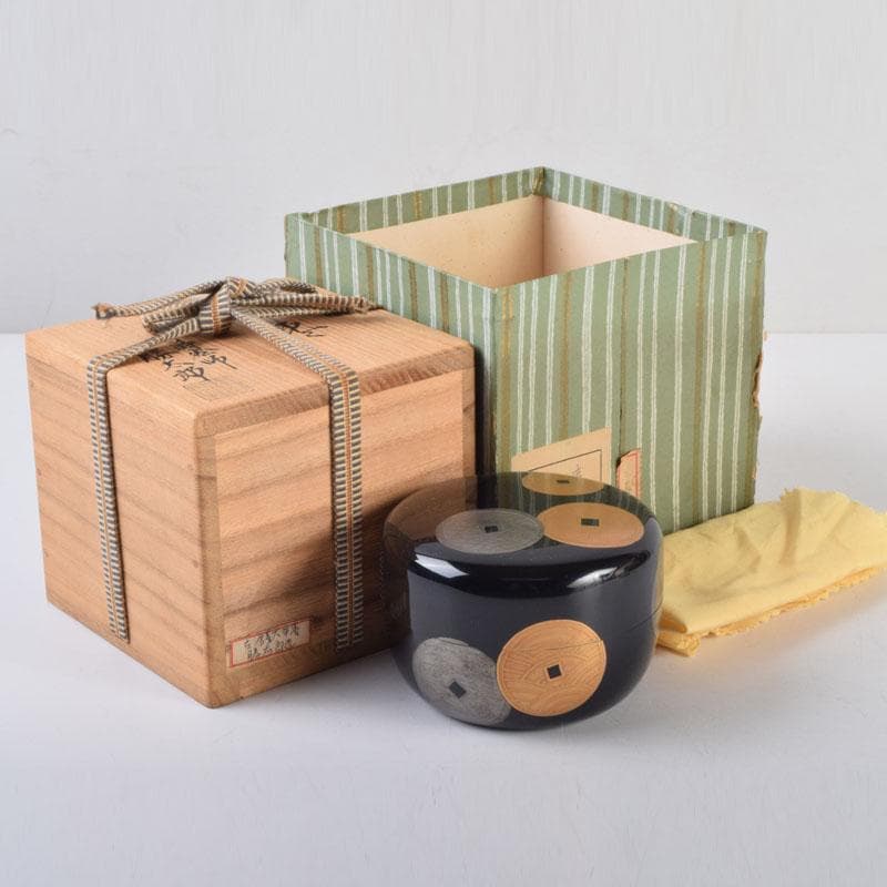 茶道具　蒔絵師　勝太郎造　古銭蒔絵　大平棗　共布共箱　V　8658