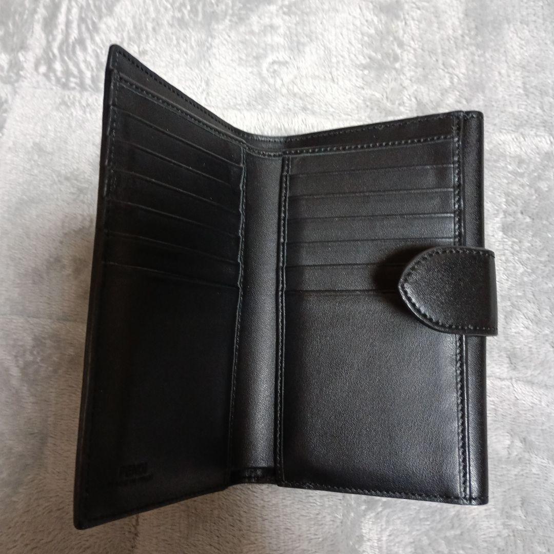 FENDI ブラックレザー 二つ折り財布