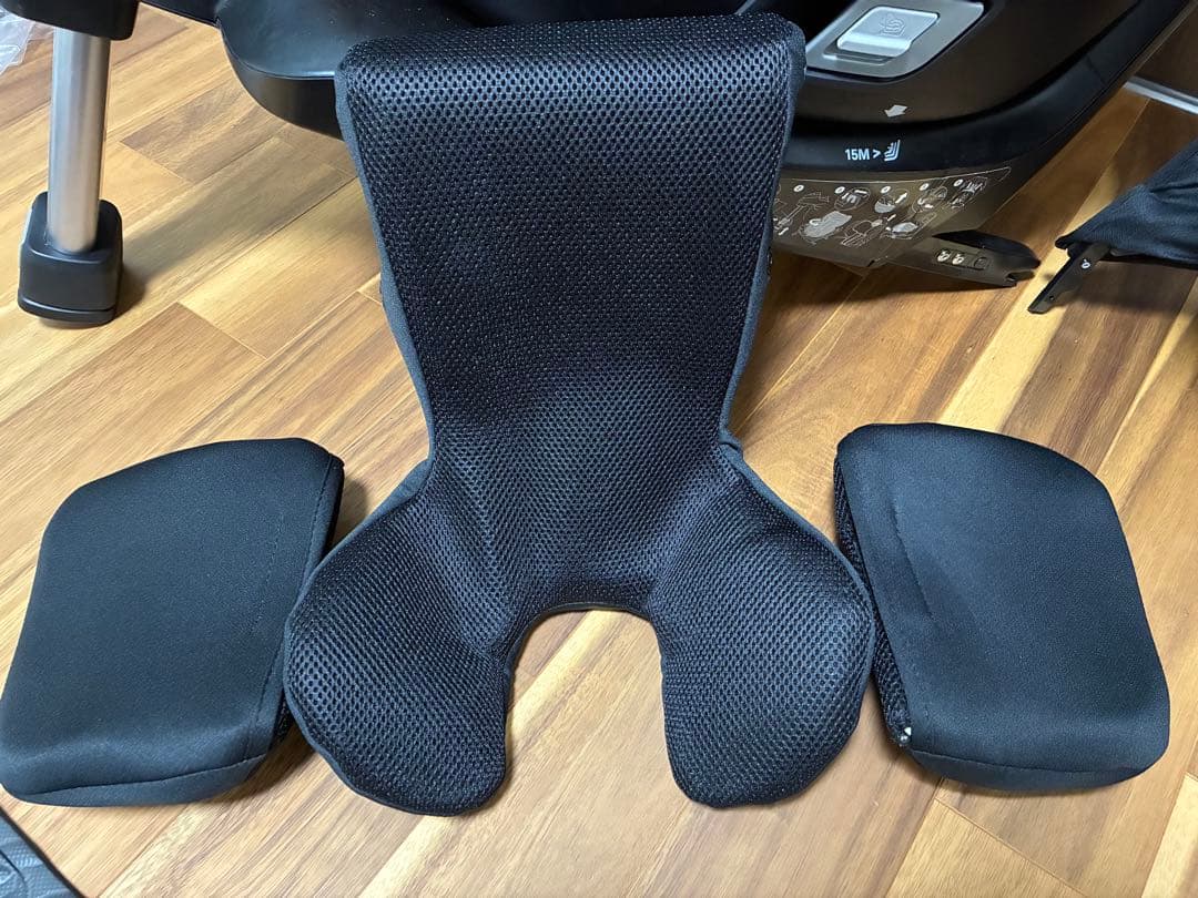 【状態良好】RECARO ブラック チャイルドシート