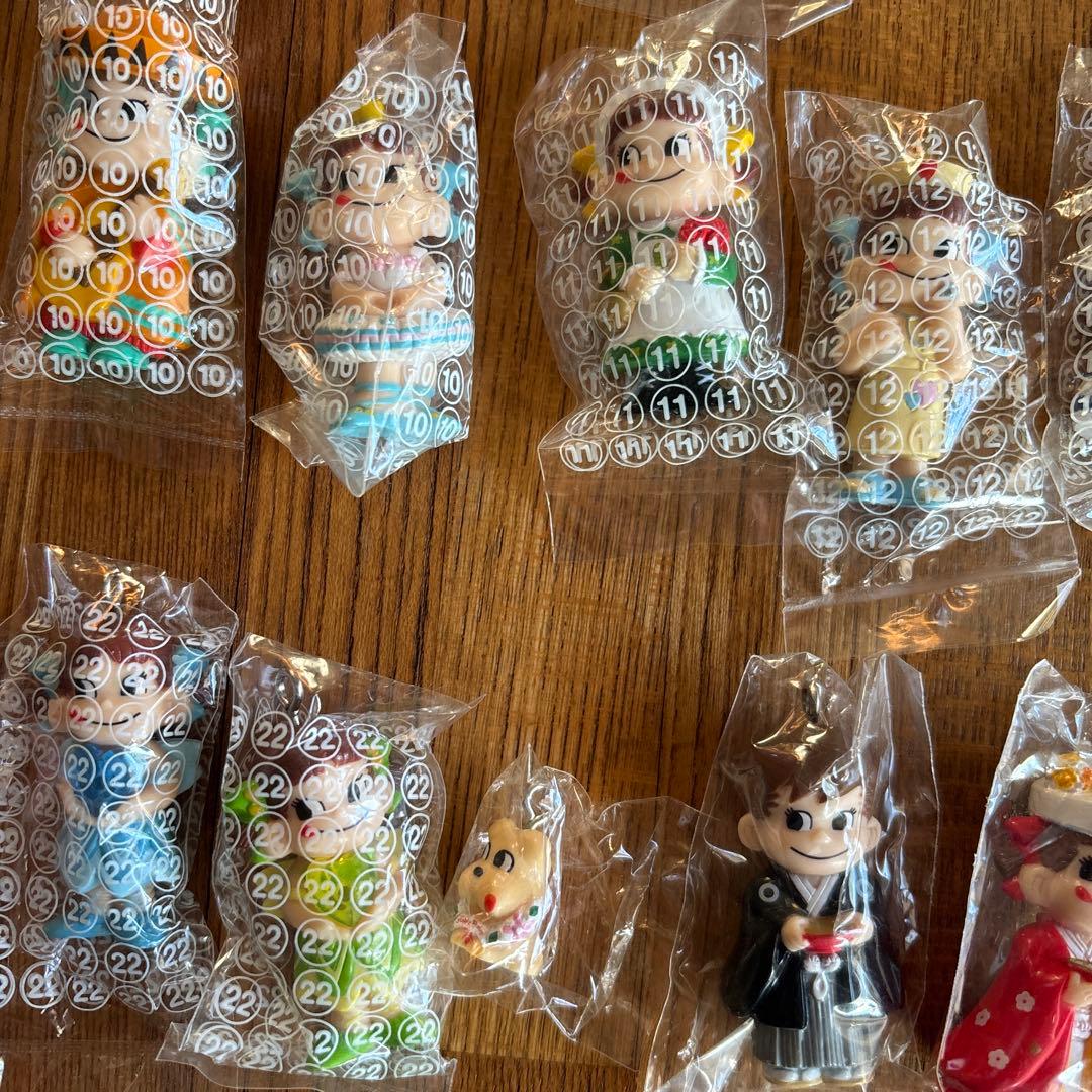 お値下げしました！ミニミニペコちゃん　マスコット　キーホルダー 35個セット