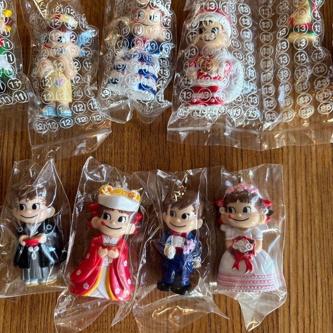 お値下げしました！ミニミニペコちゃん　マスコット　キーホルダー 35個セット