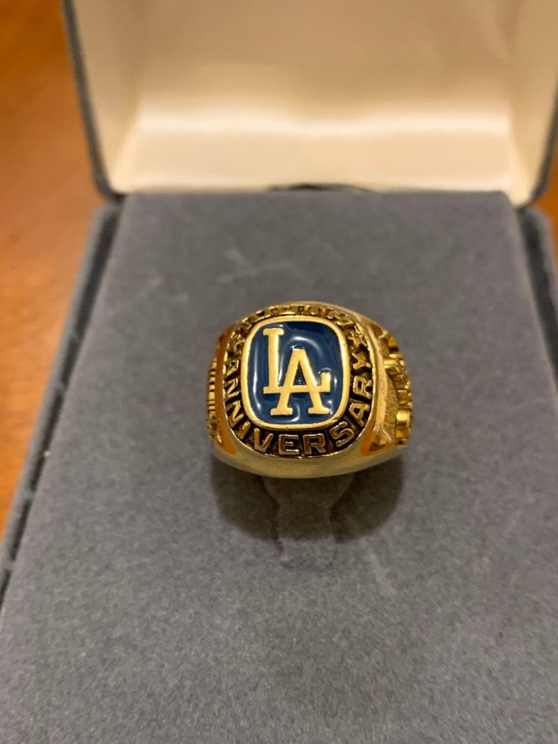 ロサンゼルス・ドジャース 創設100周年記念リング