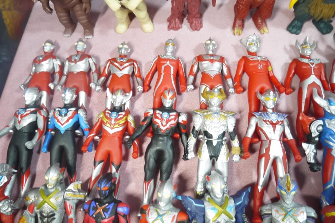 ウルトラヒーローシリーズ500　ウルトラ怪獣シリーズ500　ソフビ　101体
