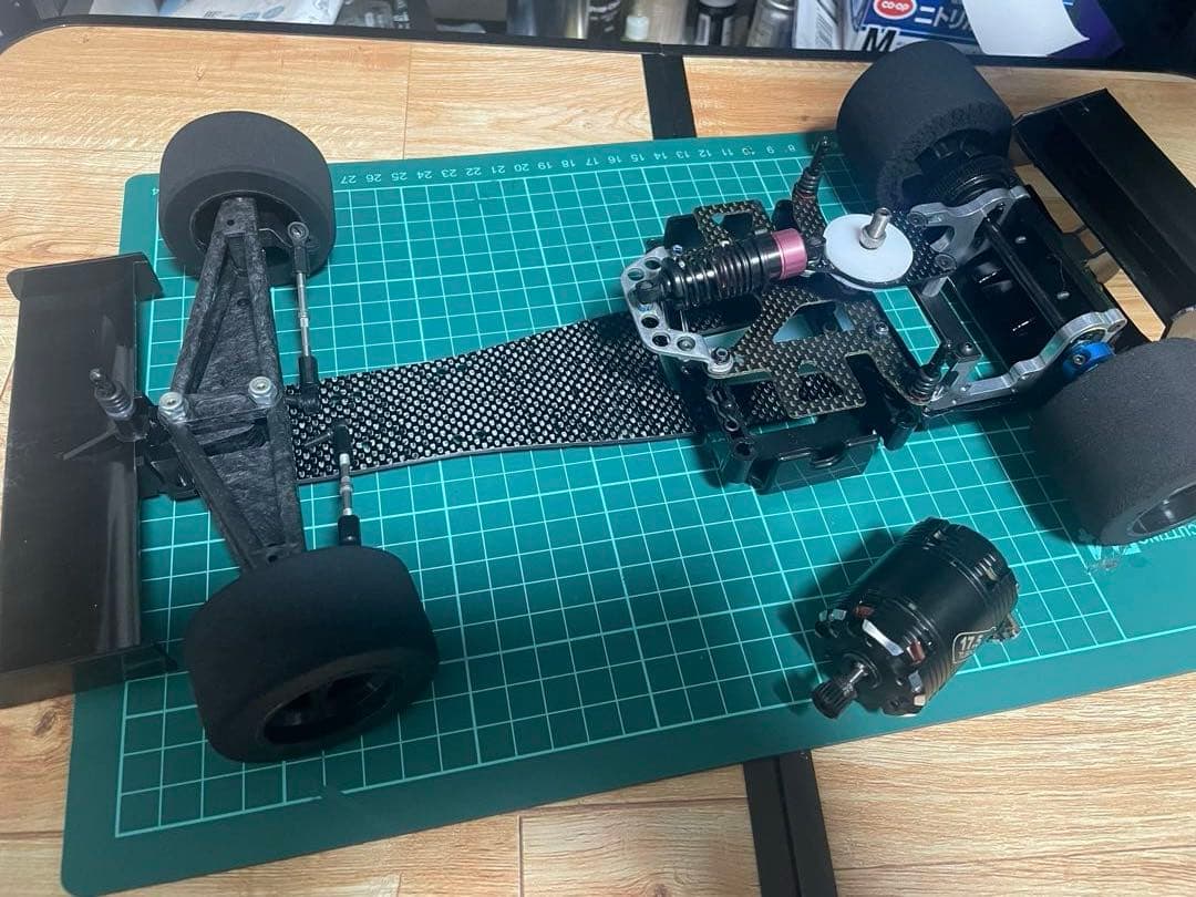 タミヤ　F103