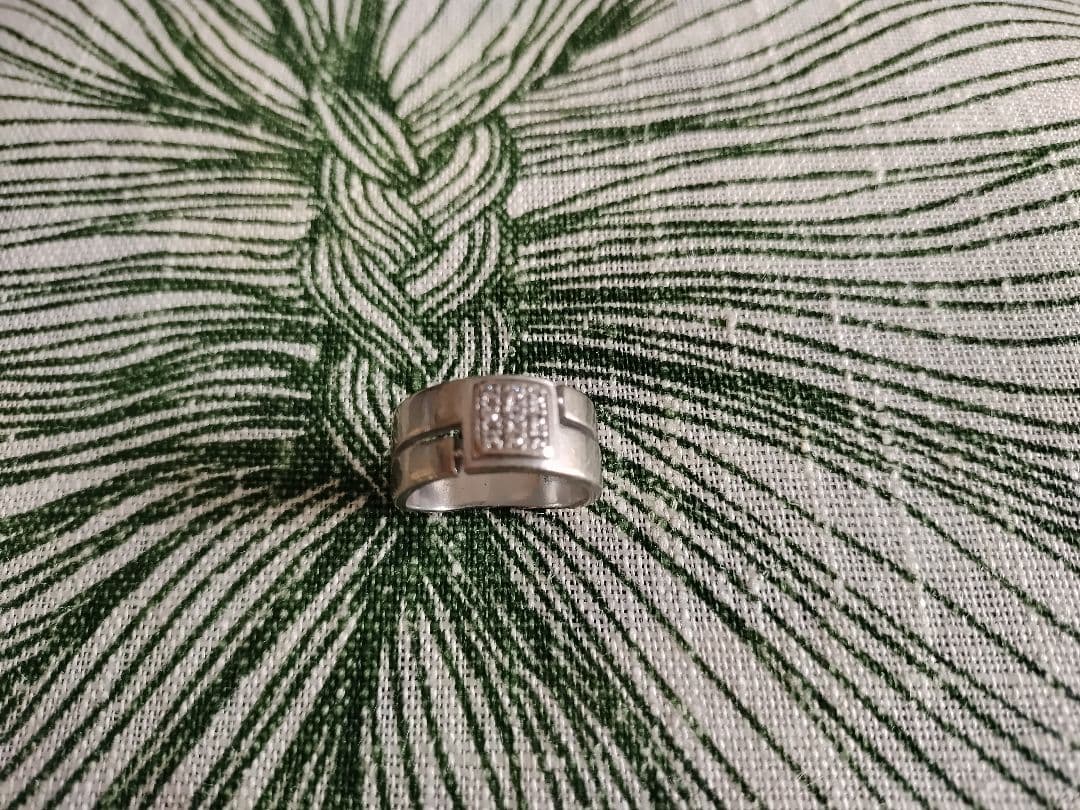 ホワイトゴールドメレ ダイヤモンド K18WG指輪11.7g