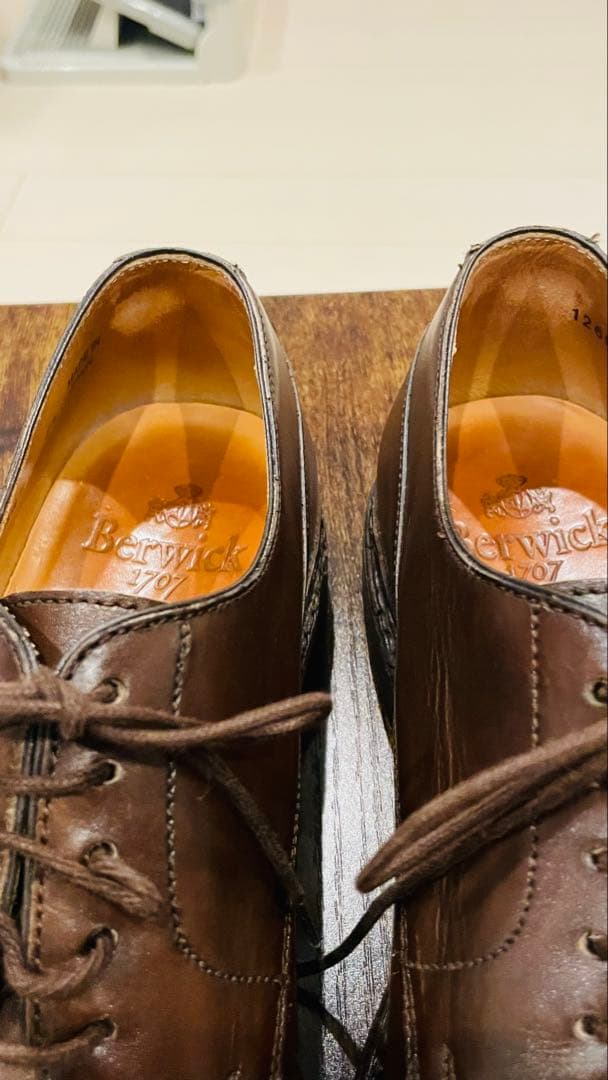 Berwick Uチップ ダークブラウン UK7.5 / 26.5cm