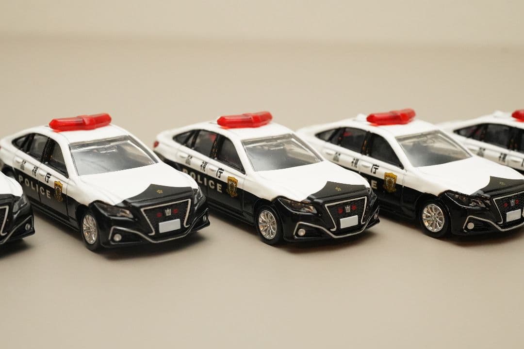 トミカプレミアム10 クラウンパトロールカー LEDカスタム 6台セット