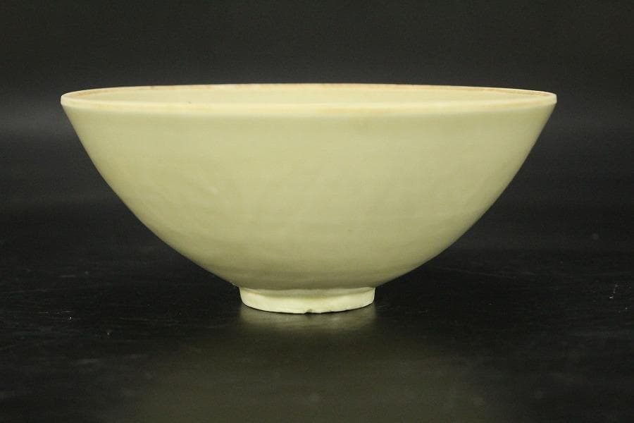 中国美術 白磁 花紋 碗(HA518)