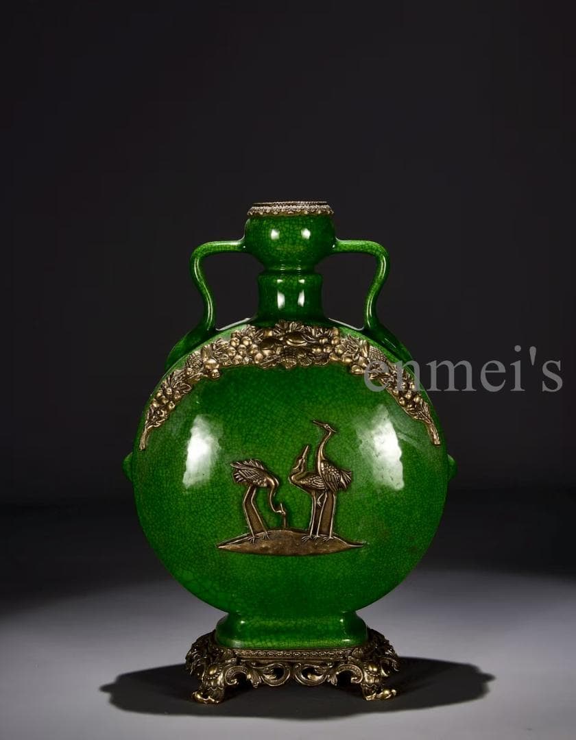 【時代の彩】中国古美術 清・乾隆 豆青釉 鶴の措金銅嵌扁瓶 花瓶 古陶磁 時代物