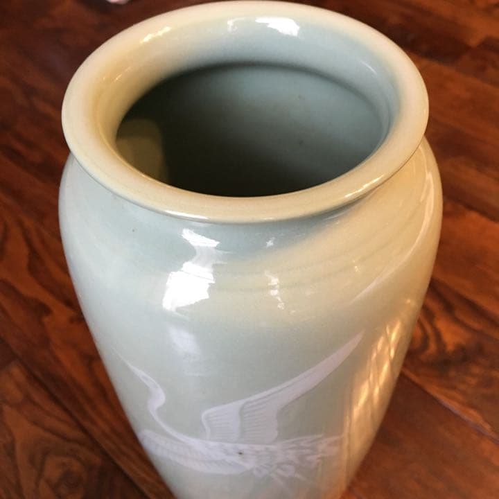 経年70年以上 清水焼 青磁 『鶴』花瓶 花器 花入 壺 飾り壺 時代物 骨董品