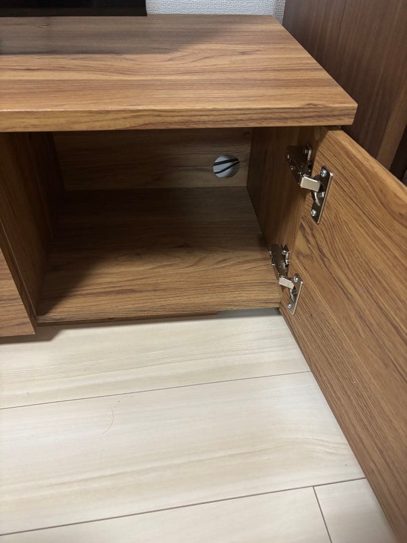 テレビ台　118cm