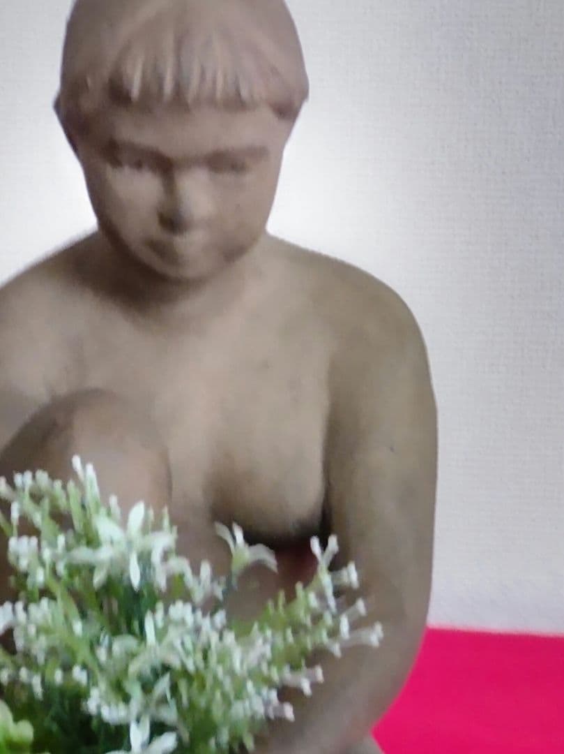 少女像置物/陶器