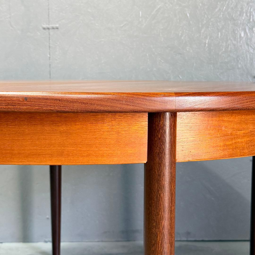 G-PLAN フレスコ ラウンドエクステンション ダイニングテーブル (405)