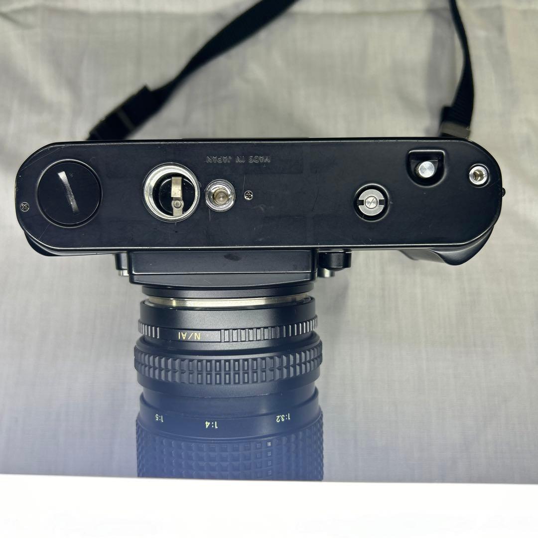 Nikon F3 豪華フルセット 液晶漏れなし・ケース　ストロボ付　ストラップ