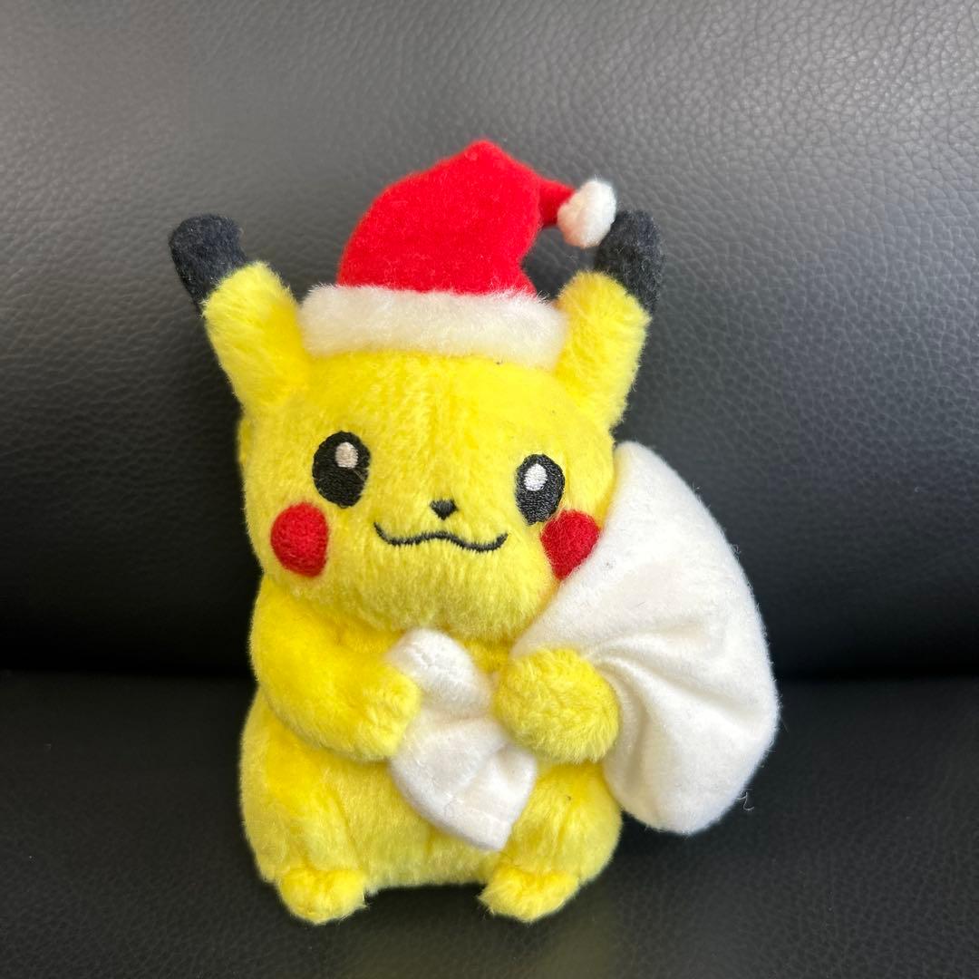 ポケモン　サンタクロース　ピカチュウ　キーチェーン　ポケモンセンター　2004