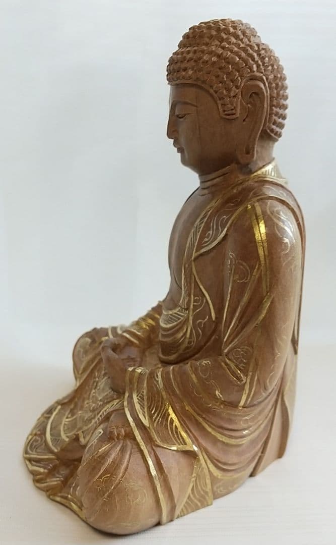 釈迦如来坐像 3寸 #323 像のみ 金彩有 お釈迦さま ◆白檀 木彫 仏像