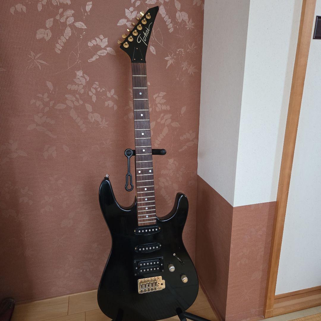 Tokaiブラックエレキギタージャンク品