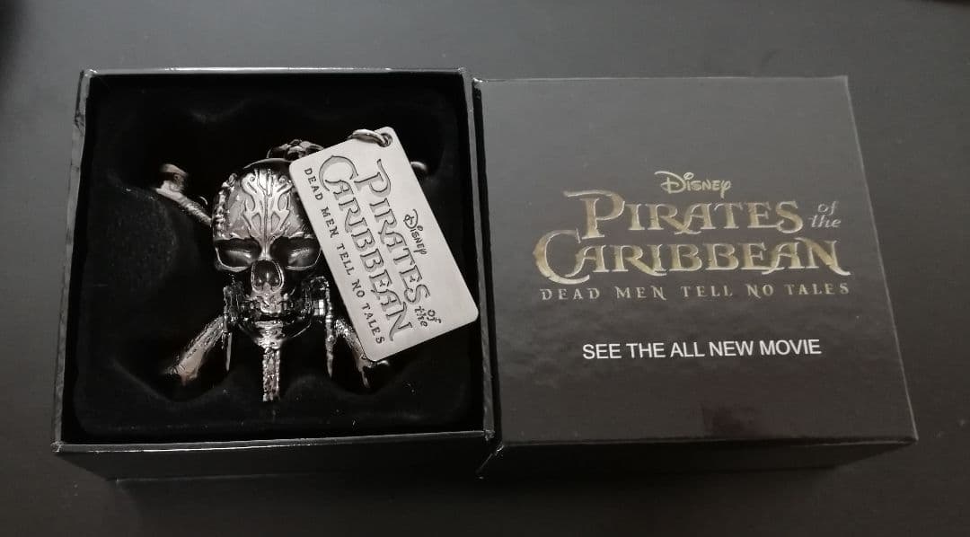 Disney パイレーツオブカリビアン 非売品 ドクロ スカル型 USB