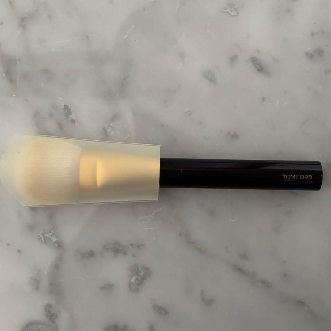 TOMFORD beauty チークブラシ 06