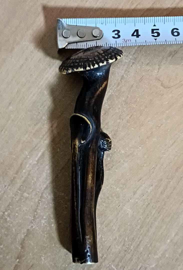 鹿角茸差し根付　古根付　鹿角彫刻根付　時代物　差し根付