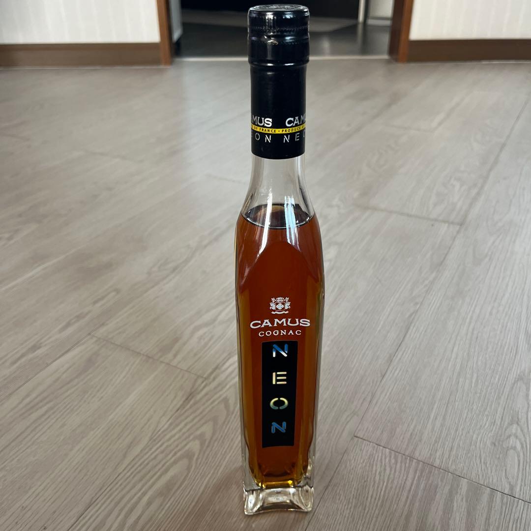 CAMUS NEON コニャック 750ml