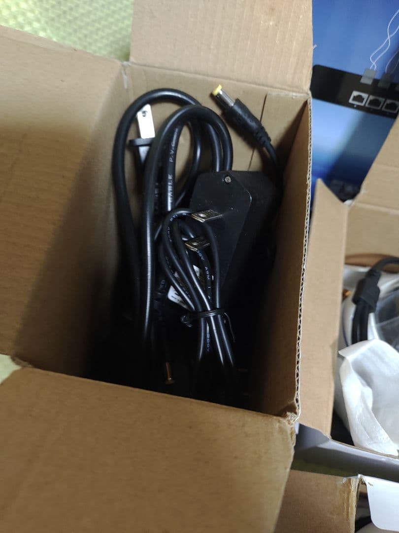 新品 ワイヤレス 防犯カメラキット カメラx4 チューナー スマホ操作可能