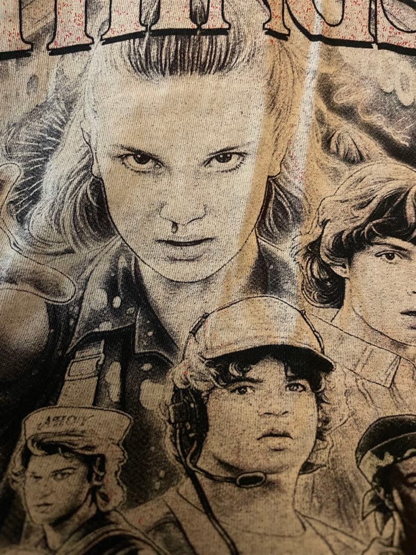 ストレンジャーシングス　Tシャツ　古着