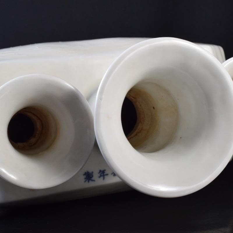 中国　大明宣徳年製　白磁　遊環　雲龍鳳凰文瓶　多口瓶　M　7311A