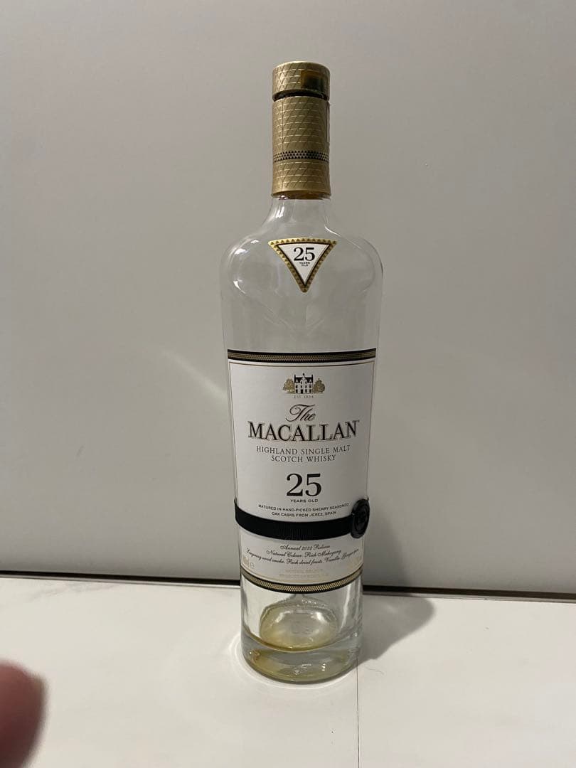 美品　マッカラン25年　空瓶
