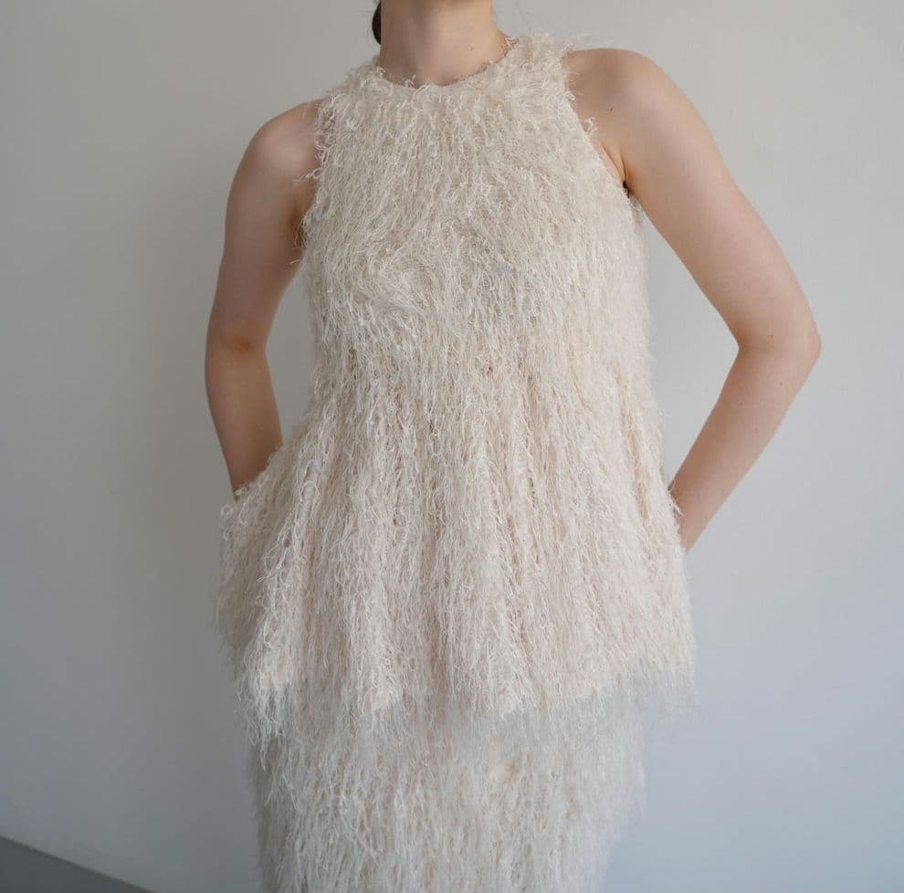 美品 Acka エーシーケーエーフリンジアメリカンスリーブトップス ペプラム