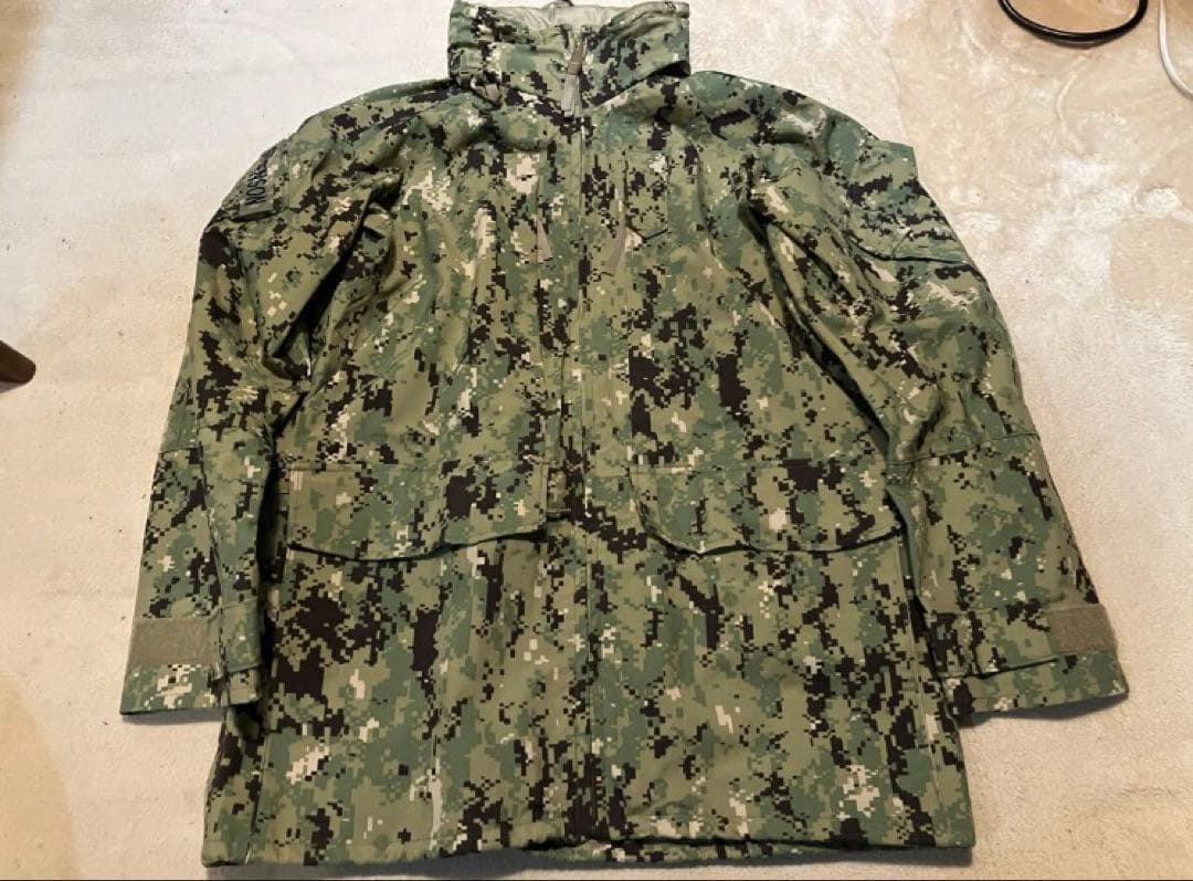 米軍　実物　AOR2 TypeIII マウンテンパーカー M/L ジャケット