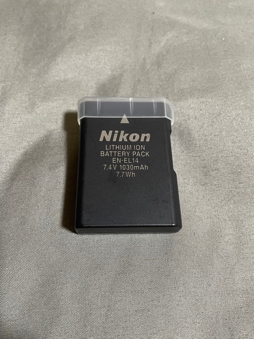 Nikon D5100 デジタル一眼レフカメラ