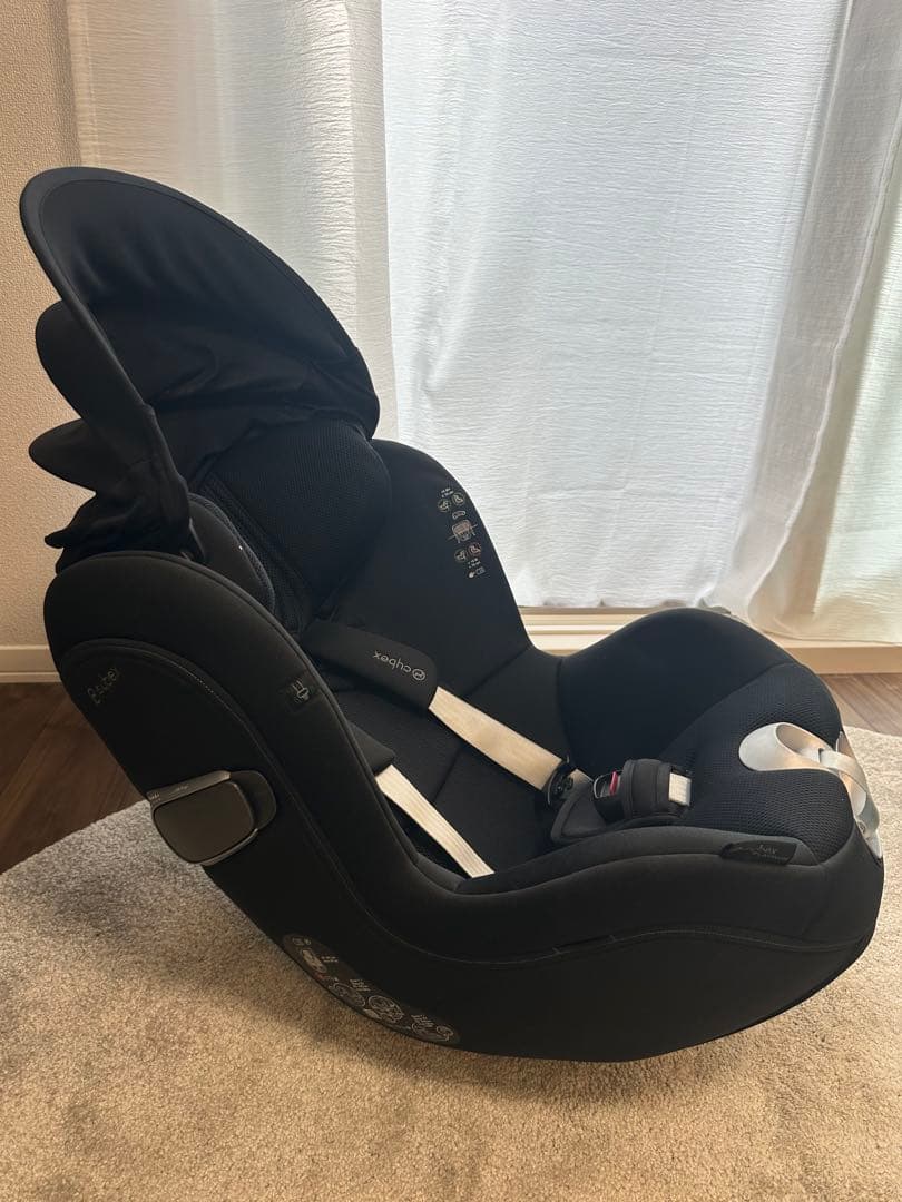 ブラック 車用チャイルドシート 360度回転