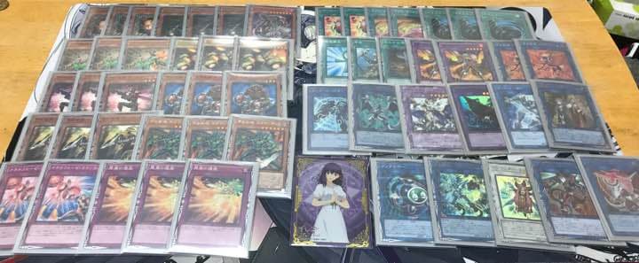 遊戯王引退 2デッキ＋スリーブ  聖騎士 甲虫装機