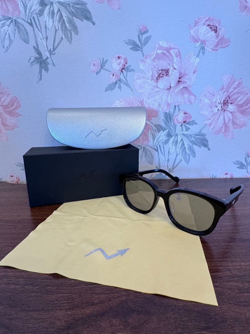 椎名林檎　ばぶる サングラス ケース付き