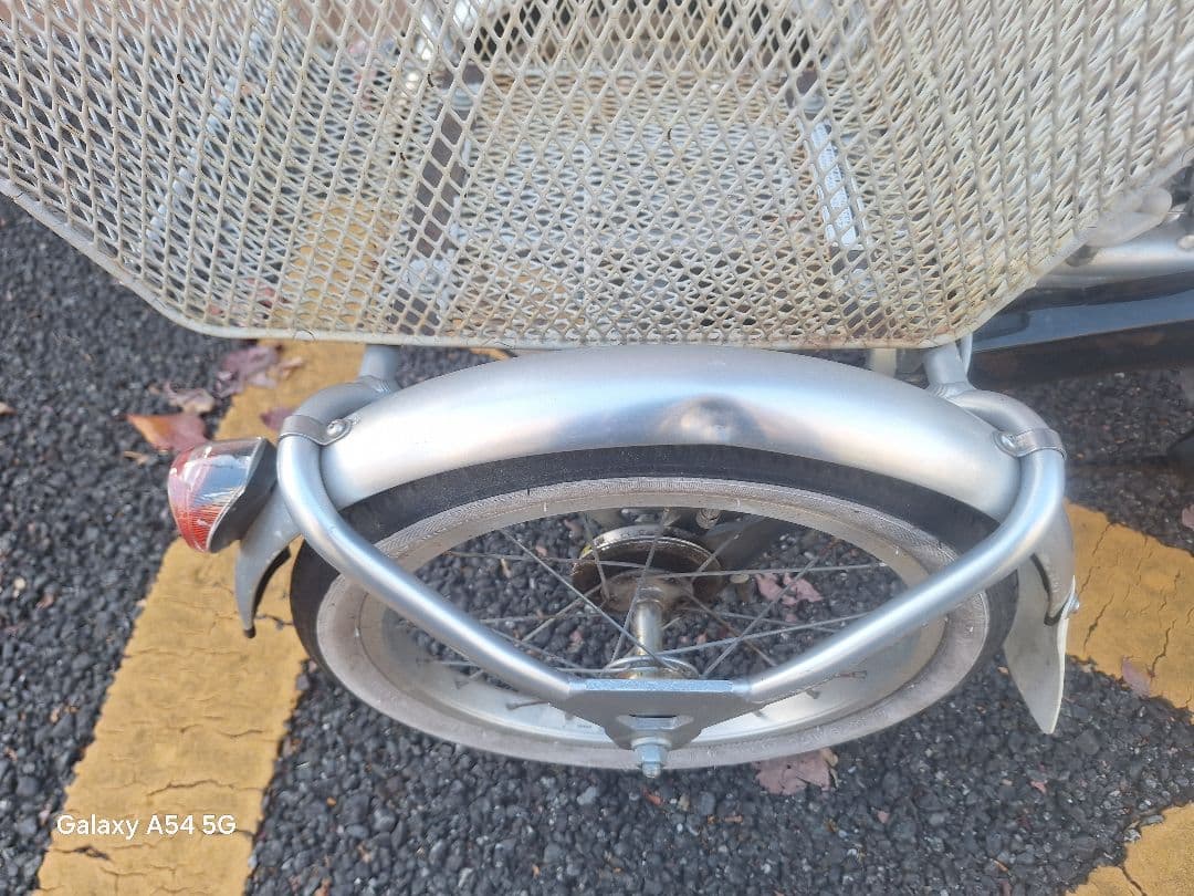 ブリジストン　アシスタワゴン 三輪電動アシスト自転車 シルバー