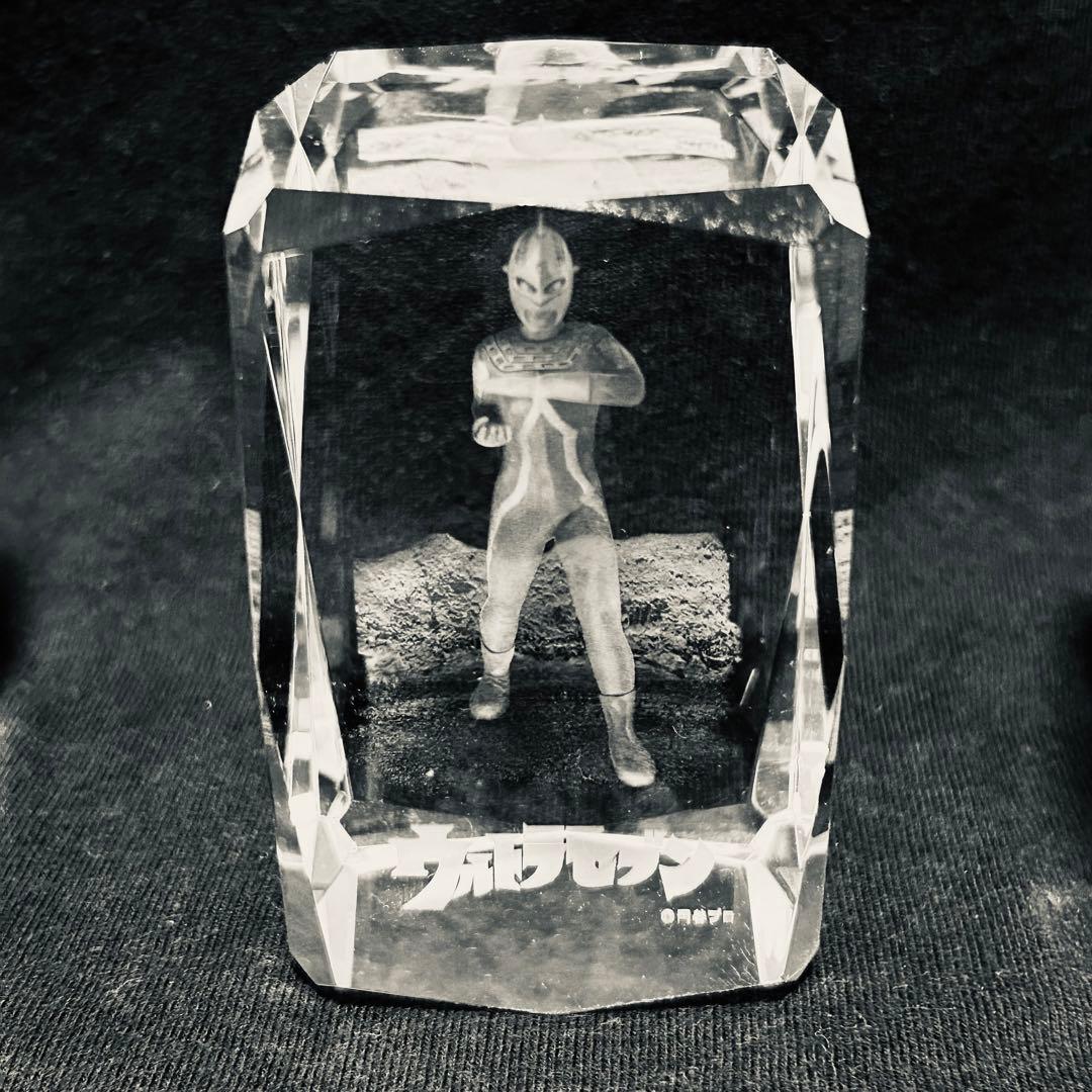 【希少セット】ウルトラマン 怪獣 3D クリスタル 置物