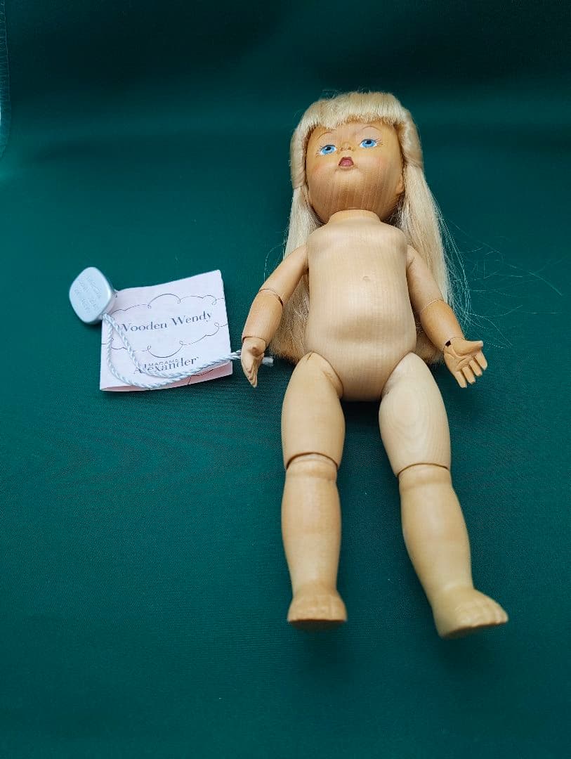 マダムアレクサンダー木製ドール