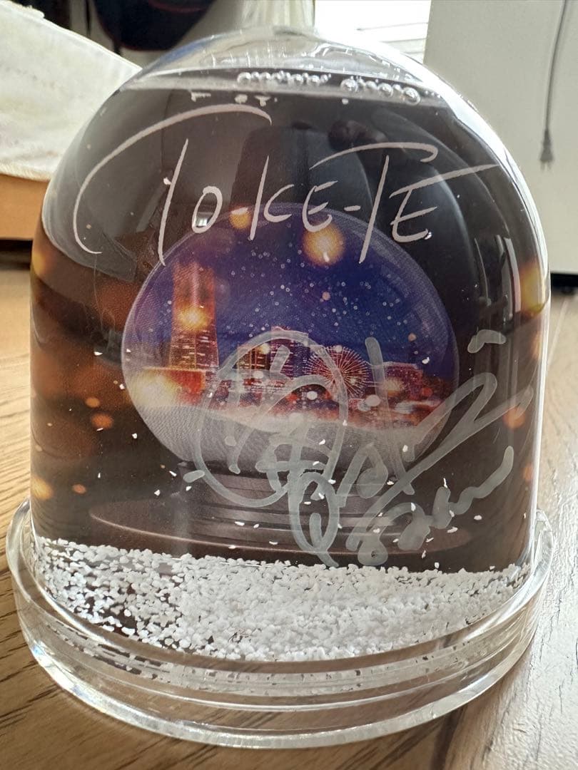 HAN-KUN サイン入りスノードーム