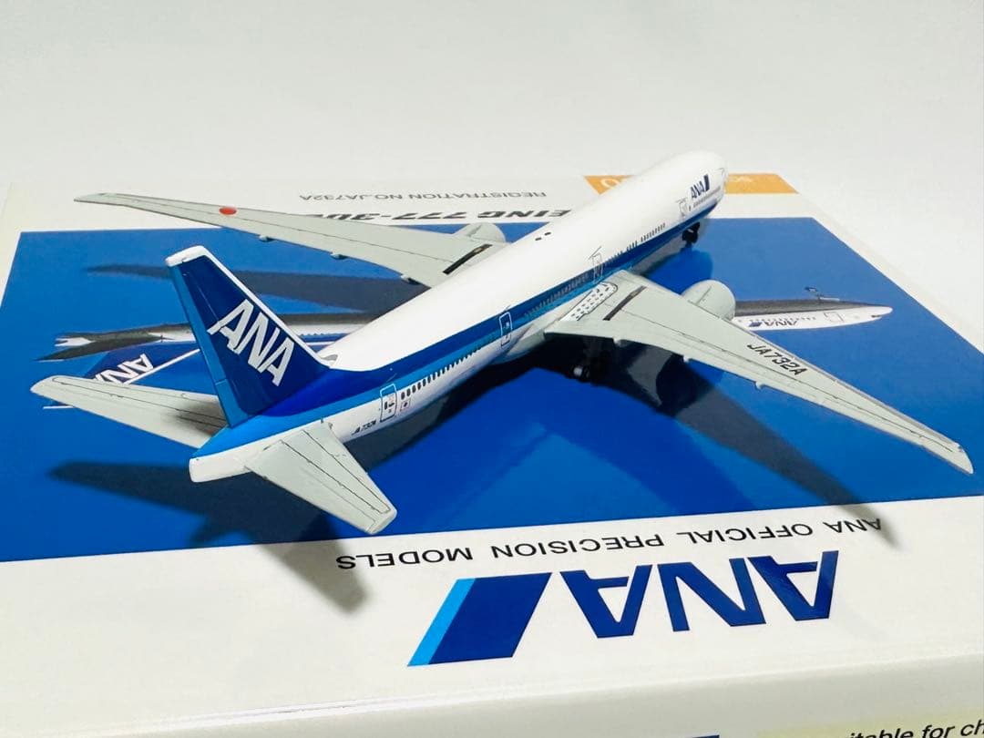 全日空商事 1/400 ANA 777-300ER NH40013