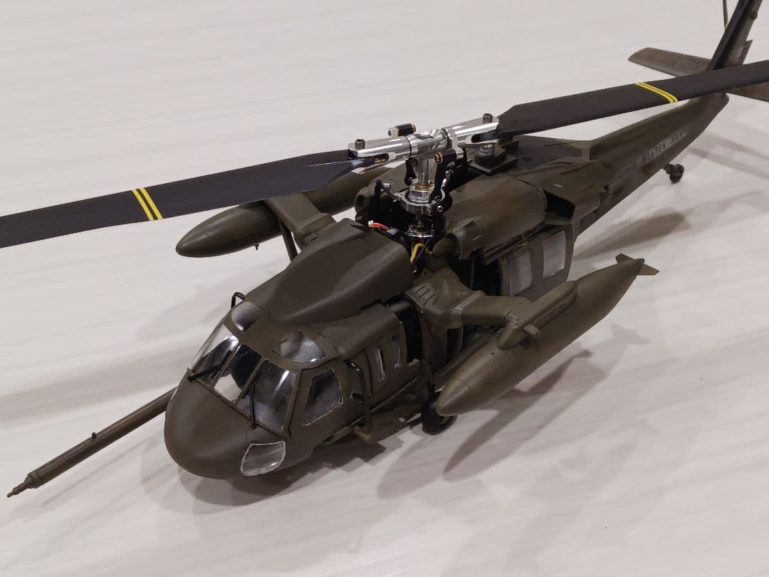 ☆ OMP　M1　UH60　ブラックホーク仕様　ラジコンスケールヘリ ☆