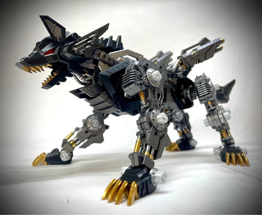 HMM RZ-053 ケーニッヒウルフ　アーバイン配色　全塗装　完成品