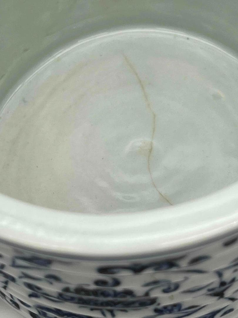 明宣徳時代 【大明宣徳年製 】在銘 染付 青花唐花文三足炉 (B-82)