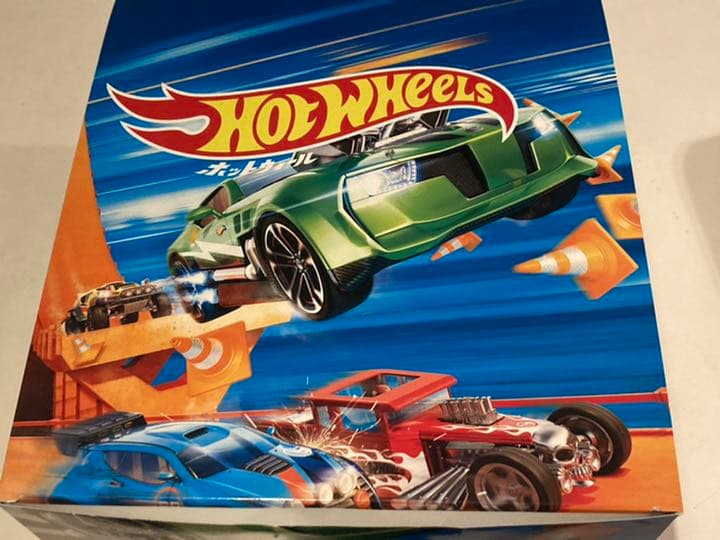 ホットウィール　バットマン・ミニカーコレクション（12台入りBOX）